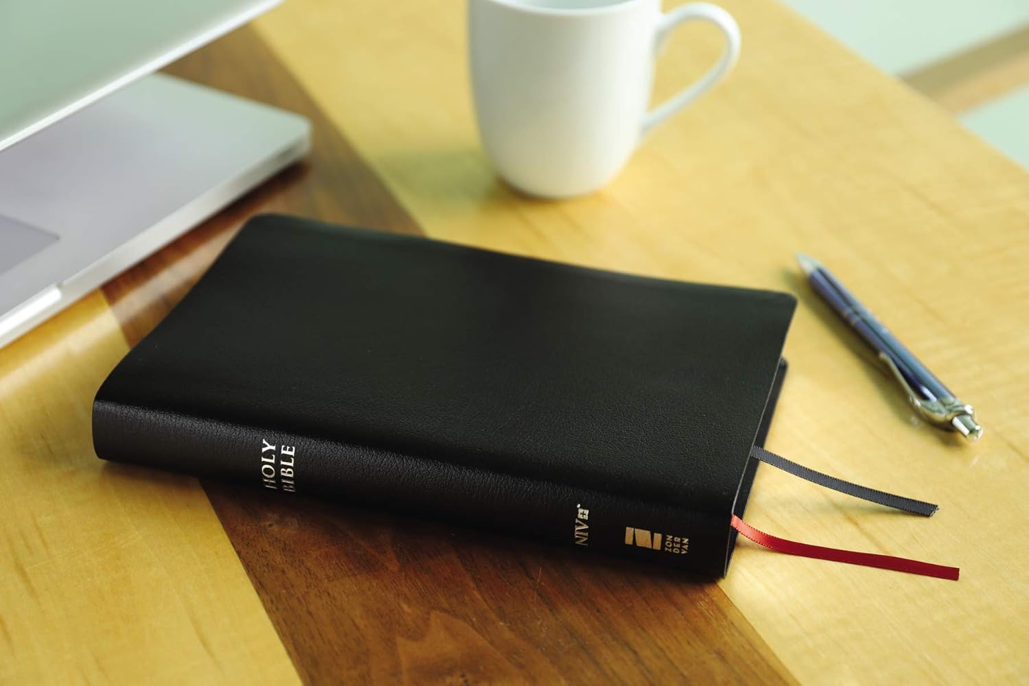 NIV Thinline Reference Bible, Bonded Leather, Black