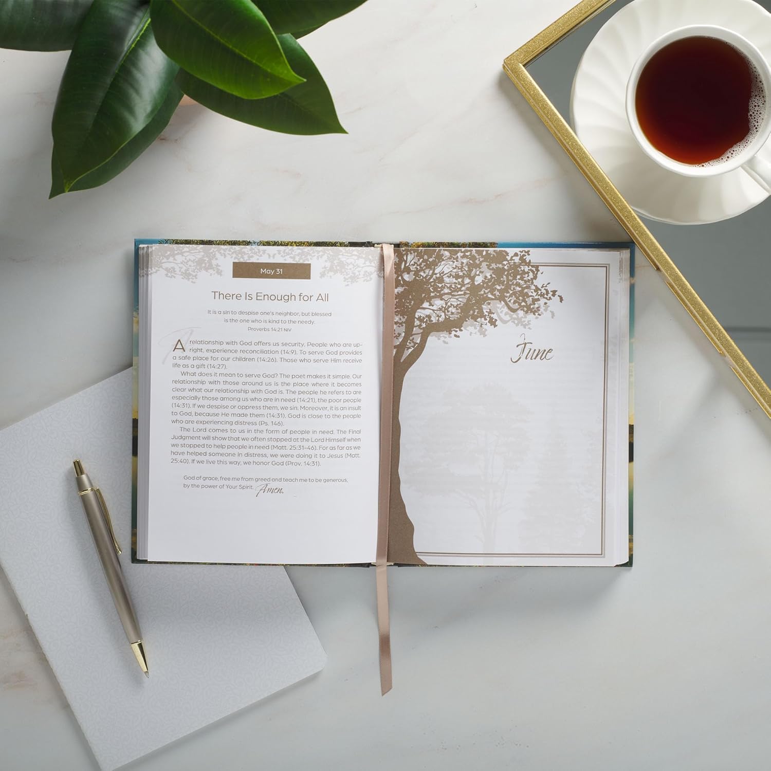 Rooted in Faith Devotional: 366 Days to a Deeper Walk with God, Hardcover