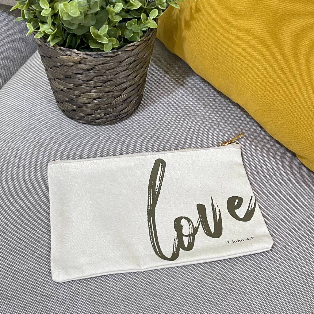 ROCKONLINE | Gold Zip Pouch by Jesus People | FAITH | HOPE | LOVE | New Creation Church | NCC | Joseph Prince | ROCK Bookshop | ROCK Bookstore | Star Vista | Lifestyle | Reminders | Gift Ideas | Scriptures | Free delivery for Singapore Orders above $50.